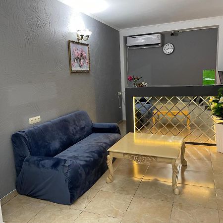 Отель Mirraflores New Athos Экстерьер фото