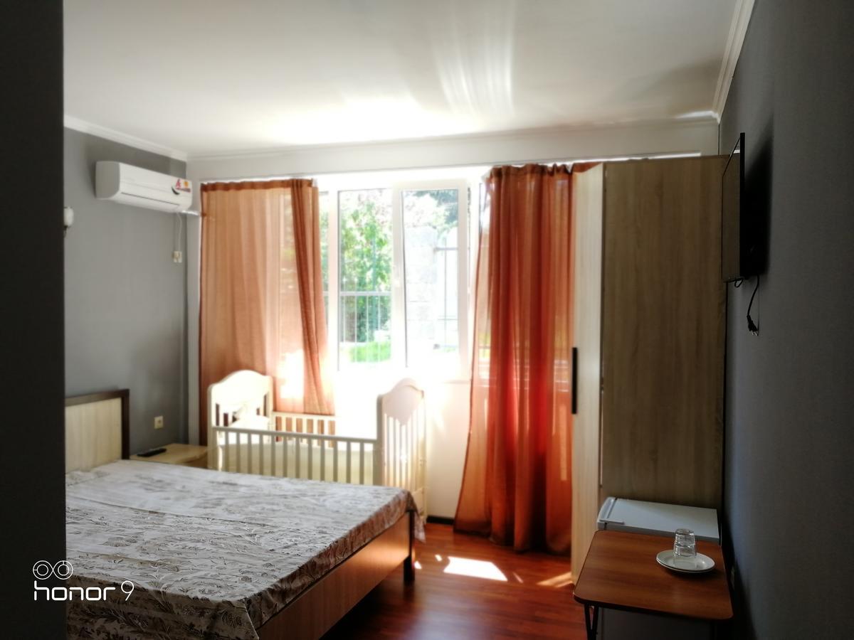 Отель Mirraflores New Athos Экстерьер фото